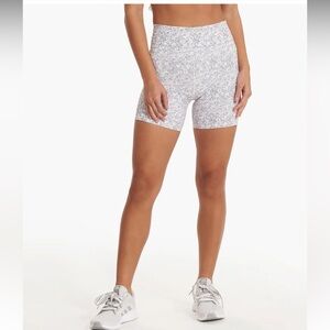 Vuori Studio Pocket Short